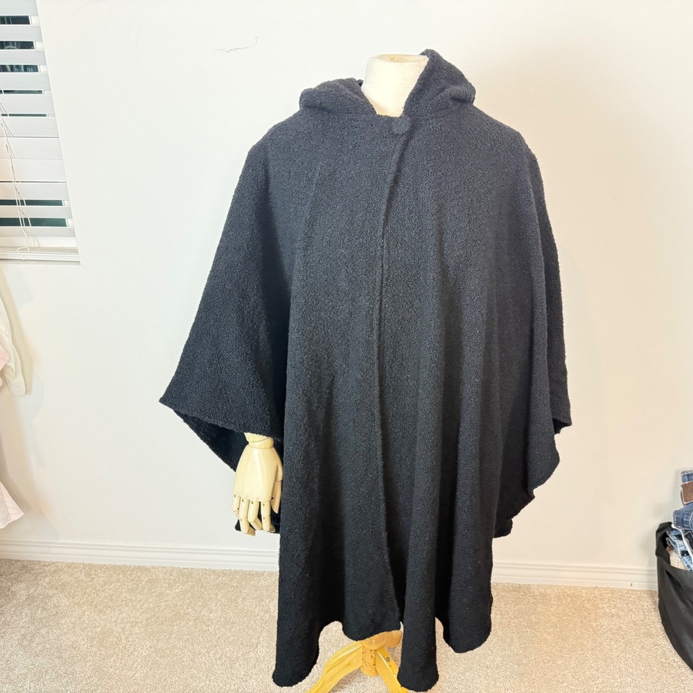 Kerry Woollen Mills Tara‎ Black Merino Wool Cashmere Hooded Cape Made in Ireland